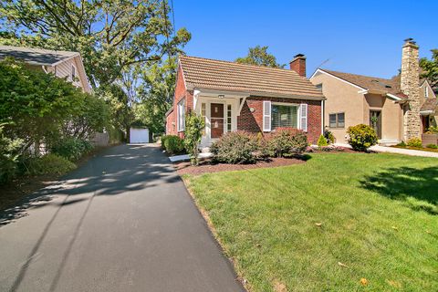 A home in Glen Ellyn