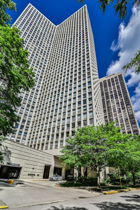 2626 N Lakeview Avenue 2103 Chicago IL 60614