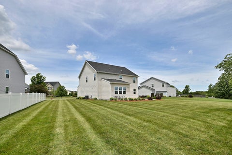 Tiny photo for 819 GLACIAL FALLS Drive, Gilberts, IL 60136 (MLS # 12679678)