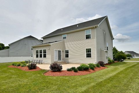 Tiny photo for 819 GLACIAL FALLS Drive, Gilberts, IL 60136 (MLS # 12679678)