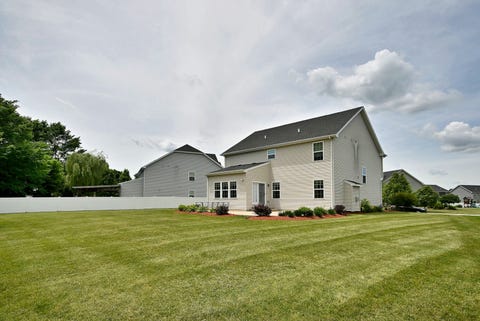 Tiny photo for 819 GLACIAL FALLS Drive, Gilberts, IL 60136 (MLS # 12679678)