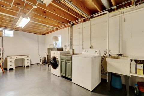 Tiny photo for 535 Thompson Avenue, Winthrop Harbor, IL 60096 (MLS # 12592965)