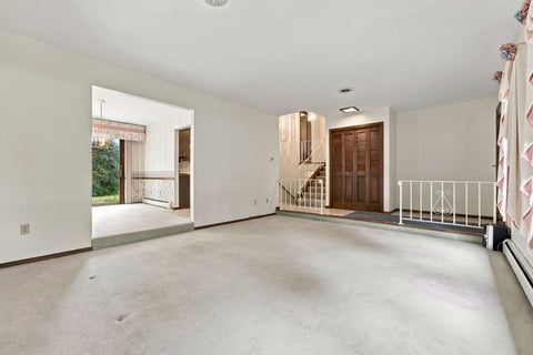 Tiny photo for 8 Hawthorne Drive, Oswego, IL 60543 (MLS # 12759542)