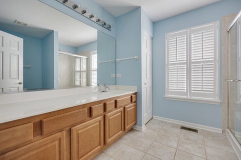 Tiny photo for 695 Easton Lane, Elk Grove Village, IL 60007 (MLS # 12723529)