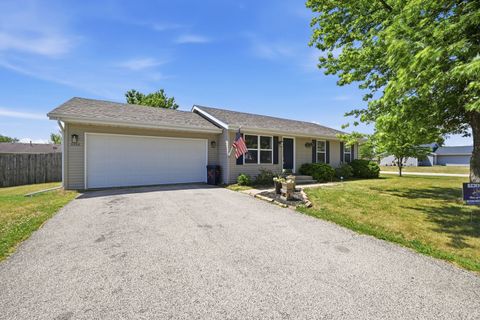Tiny photo for 5708 Pierce Lane, South Beloit, IL 61080 (MLS # 12651838)