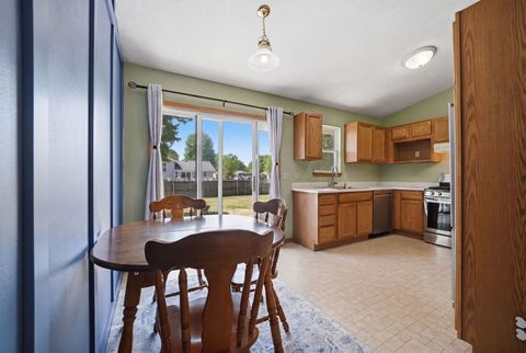 Tiny photo for 5708 Pierce Lane, South Beloit, IL 61080 (MLS # 12651838)
