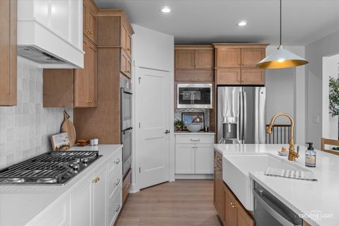 Tiny photo for 851 Claridge Drive, Oswego, IL 60543 (MLS # 12483952)