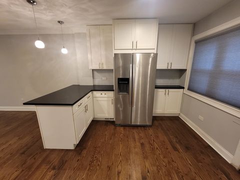 Tiny photo for 2036 W MORSE Avenue #D, Chicago, IL 60645 (MLS # 12490715)