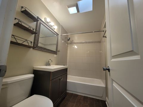 Tiny photo for 2036 W MORSE Avenue #D, Chicago, IL 60645 (MLS # 12490715)