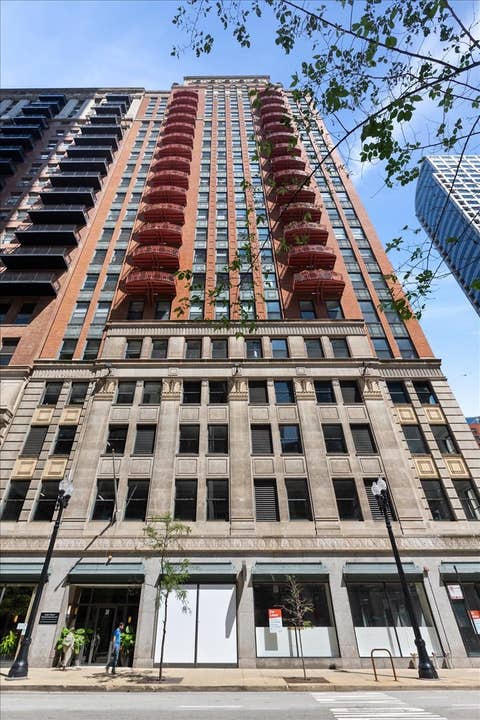 Photo of 208 W Washington Street #2013, Chicago, IL 60606 (MLS # 12720674)