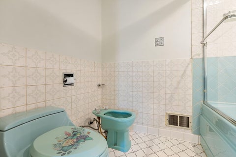 Tiny photo for 6822 S Cregier Avenue, Chicago, IL 60649 (MLS # 12722253)