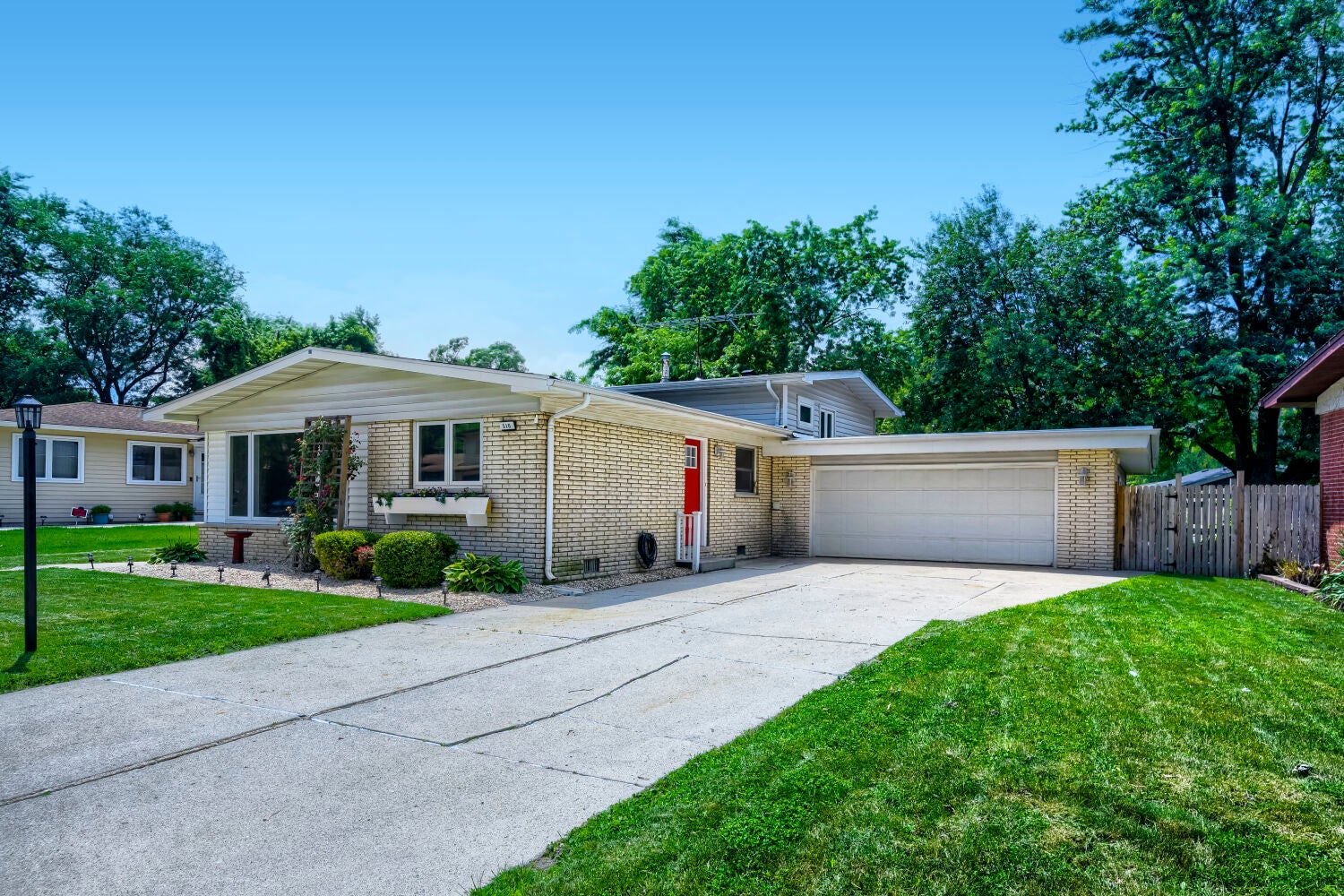 510 N PARK Drive