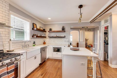 Tiny photo for 10441 S Prairie Avenue, Chicago, IL 60628 (MLS # 12502442)