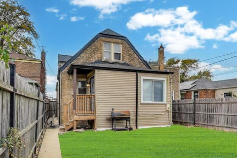 Tiny photo for 10441 S Prairie Avenue, Chicago, IL 60628 (MLS # 12502442)