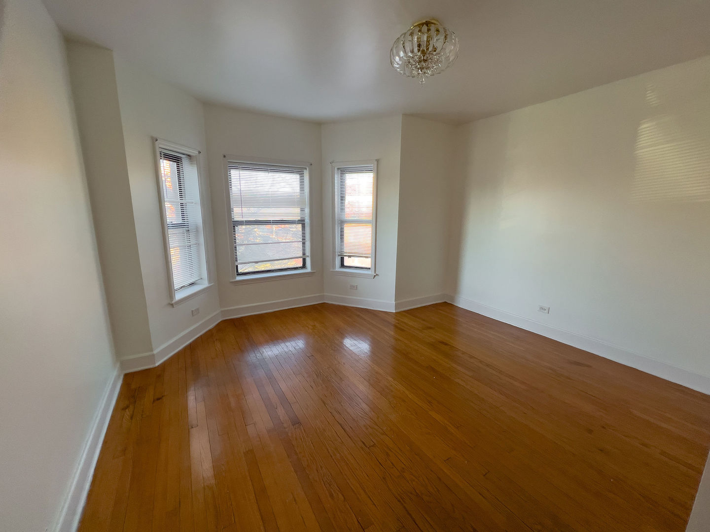115 E 60th Street 2