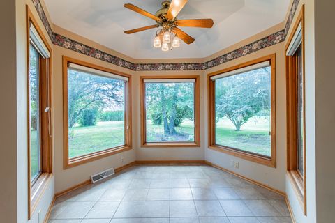 Tiny photo for 154 E US Highway 34, Mendota, IL 61342 (MLS # 12407098)