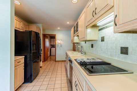 Tiny photo for 154 E US Highway 34, Mendota, IL 61342 (MLS # 12407098)