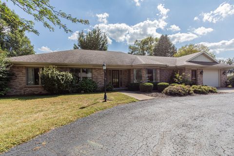 Tiny photo for 154 E US Highway 34, Mendota, IL 61342 (MLS # 12407098)