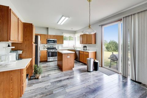 Tiny photo for 1669 Montclair Drive, Elgin, IL 60123 (MLS # 12663061)