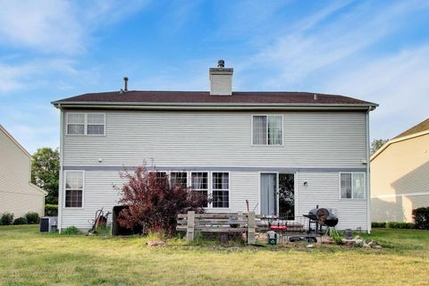 Tiny photo for 1669 Montclair Drive, Elgin, IL 60123 (MLS # 12663061)