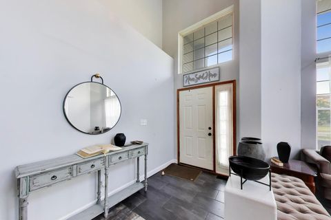 Tiny photo for 1669 Montclair Drive, Elgin, IL 60123 (MLS # 12663061)