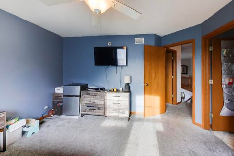 Tiny photo for 1669 Montclair Drive, Elgin, IL 60123 (MLS # 12663061)