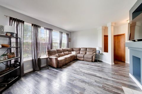 Tiny photo for 1669 Montclair Drive, Elgin, IL 60123 (MLS # 12663061)