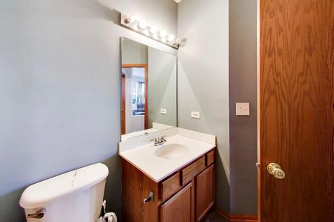 Tiny photo for 1669 Montclair Drive, Elgin, IL 60123 (MLS # 12663061)