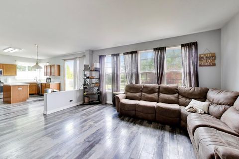 Tiny photo for 1669 Montclair Drive, Elgin, IL 60123 (MLS # 12663061)