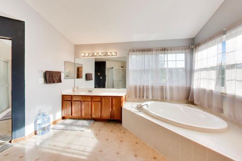 Tiny photo for 1669 Montclair Drive, Elgin, IL 60123 (MLS # 12663061)
