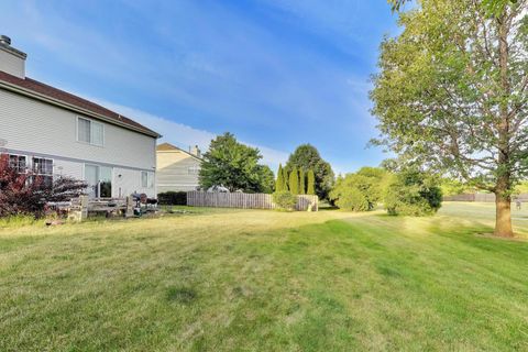 Tiny photo for 1669 Montclair Drive, Elgin, IL 60123 (MLS # 12663061)