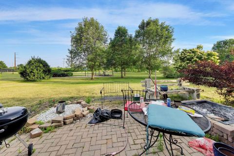 Tiny photo for 1669 Montclair Drive, Elgin, IL 60123 (MLS # 12663061)