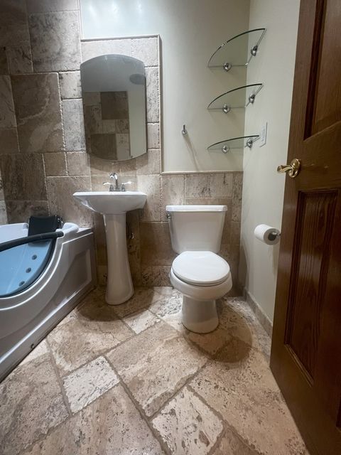 Tiny photo for 720 Ambleside Road, Des Plaines, IL 60016 (MLS # 12471325)