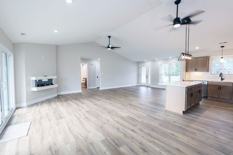 Tiny photo for 1600 Philip Lane, Marion, IL 62959 (MLS # 12635681)
