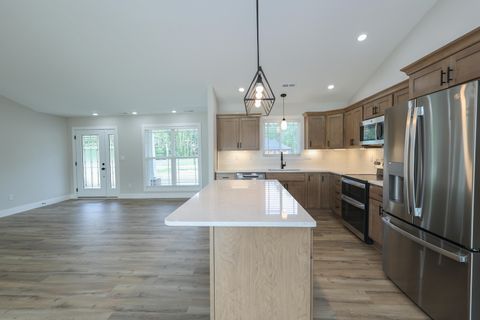 Tiny photo for 1600 Philip Lane, Marion, IL 62959 (MLS # 12635681)