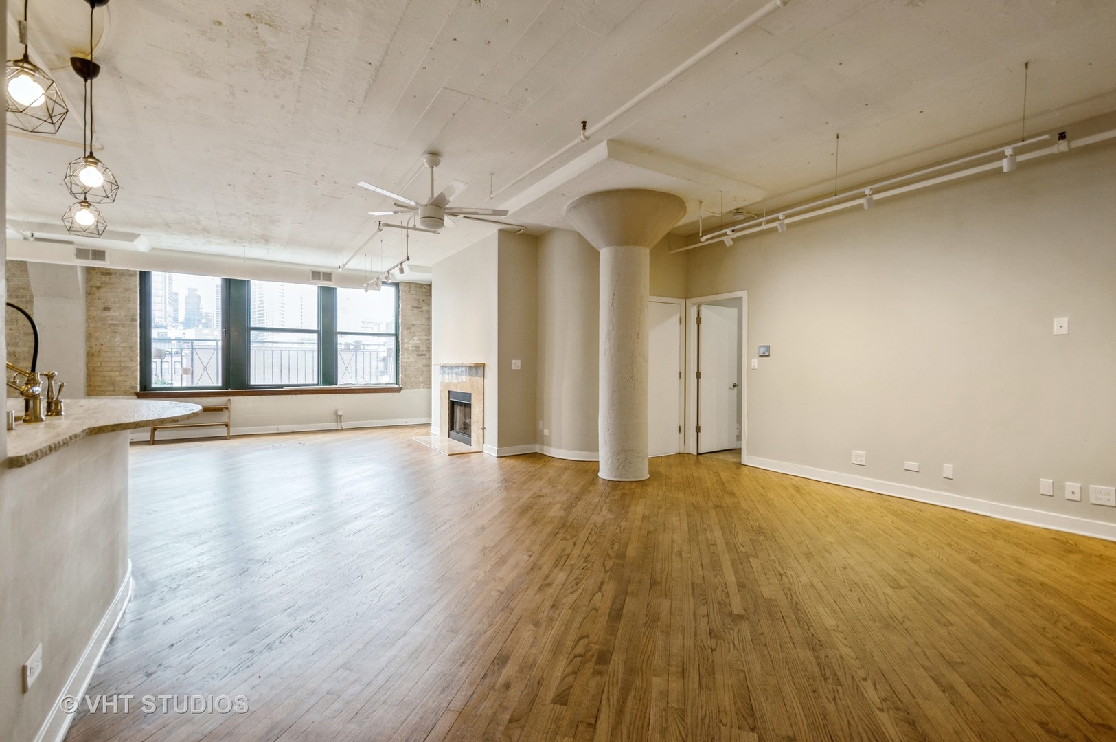 411 W Ontario Street 623