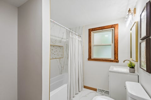 Tiny photo for 1819 Elmwood Drive, Lindenhurst, IL 60046 (MLS # 12721685)