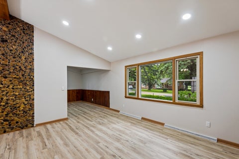 Tiny photo for 1819 Elmwood Drive, Lindenhurst, IL 60046 (MLS # 12721685)