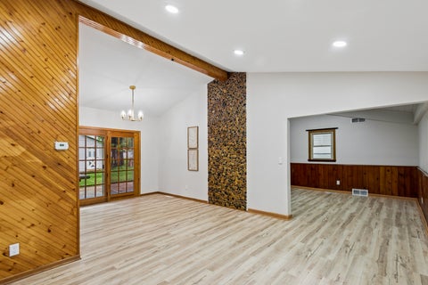 Tiny photo for 1819 Elmwood Drive, Lindenhurst, IL 60046 (MLS # 12721685)