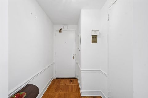 Tiny photo for 1585 Ridge Avenue #410, Evanston, IL 60201 (MLS # 12625718)