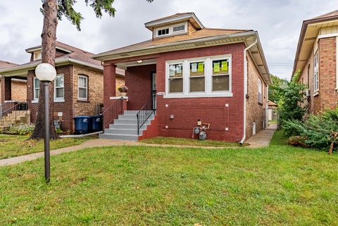 Photo of 2105 S 7th Avenue, Maywood, IL 60153 (MLS # 12765692)