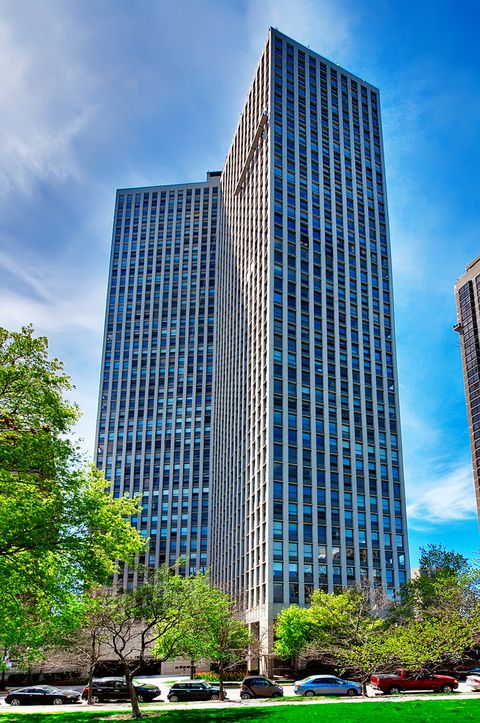 Photo of 2626 N Lakeview Street #2106, Chicago, IL 60614 (MLS # 12477401)