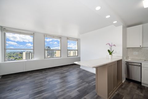 Tiny photo for 2626 N Lakeview Street #2106, Chicago, IL 60614 (MLS # 12477401)