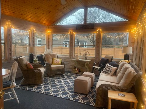 Tiny photo for 979 Millview Drive, Batavia, IL 60510 (MLS # 12586442)