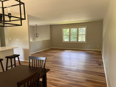 Tiny photo for 5312 W Lake Shore Drive W, Oakwood Hills, IL 60013 (MLS # 12769019)