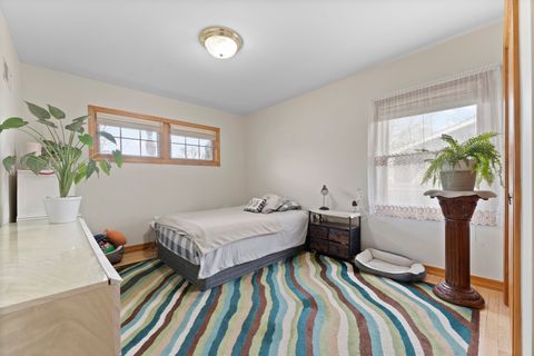 Tiny photo for 16W604 Crest Avenue, Bensenville, IL 60106 (MLS # 12620953)