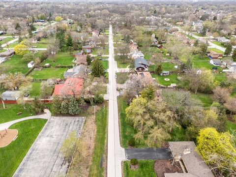 Tiny photo for 16W604 Crest Avenue, Bensenville, IL 60106 (MLS # 12620953)