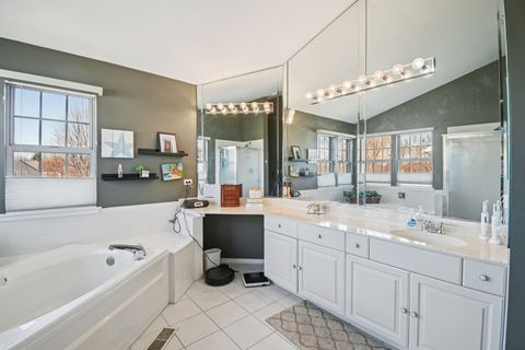 Tiny photo for 1622 DURHAM Court, Crystal Lake, IL 60014 (MLS # 12601019)