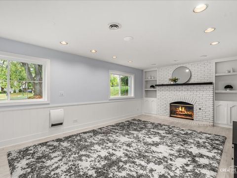 Tiny photo for 40W665 Carriage Court, St. Charles, IL 60175 (MLS # 12480298)