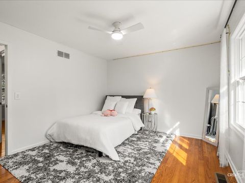 Tiny photo for 40W665 Carriage Court, St. Charles, IL 60175 (MLS # 12480298)